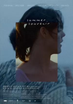 《Summer Souvenir》海报