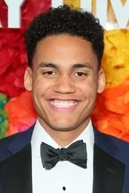 阿丹·布拉德利